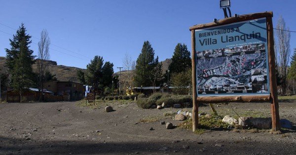 Una mujer encontró a su hijo sin vida al pie de un barranco en Villa Llanquín