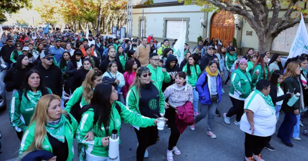 ATE Neuquén fue a la justicia por el DNU de Javier Milei que limita el derecho a huelga ATE Neuquén fue a la justicia por el DNU de Javier Milei que limita el derecho a huelga