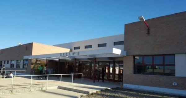Grave hecho de violencia en una escuela de Plottier: intervinieron la policía y ATEN