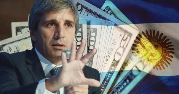 Nuevas medidas para liberar el uso de dólares ahorrados en efectivo