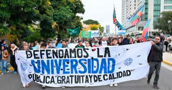 Paro universitario: así afectará a las universidades de Neuquén y Río Negro