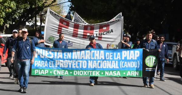 Trabajadores de la PIAP protestan en Arroyito en rechazo a la privatización de la planta