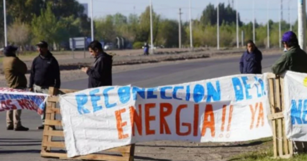 Ceramistas de Neuquén vuelven a las rutas para visibilizar la falta de servicios