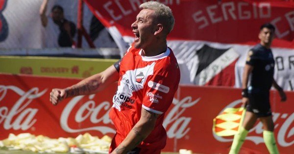 Bomba: el zapalino Rubens Sambueza vuelve al fútbol profesional a los 41 años