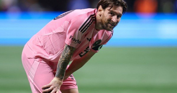 Con Messi de titular, Inter Miami fue goleado y se aleja de la cima