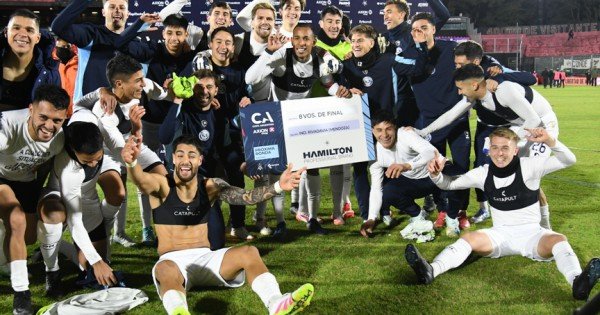 La Lepra eliminó a Platense, vigente campeón, y pasó a octavos