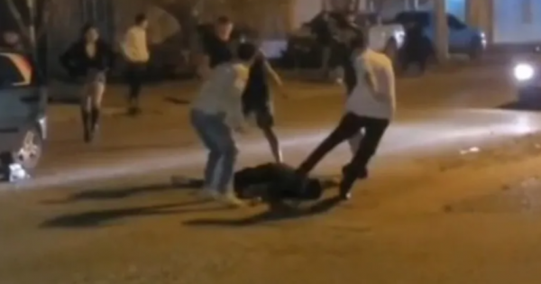 Brutal ataque en Caleta Olivia: un joven quedó en terapia intensiva y detuvieron al agresor