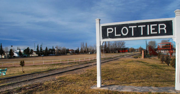 Tragedia en la Ruta 22: una mujer falleció tras ser embestida por un minibús petrolero