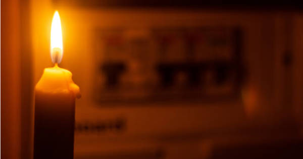 Un apagón dejó a varios barrios de Neuquén sin luz durante la noche: qué pasó Un apagón dejó a varios barrios de Neuquén sin luz durante la noche: qué pasó