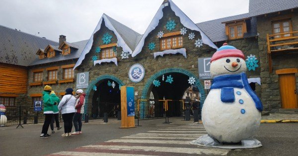 Bariloche enciende la Fiesta Nacional de la Nieve: música, tradición y emoción