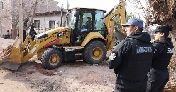 Demuelen un “kiosco narco” en un impactante operativo policial