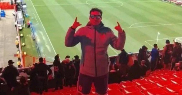 Qué dijo el hincha de la U. de Chile que cayó en la cancha de Independiente