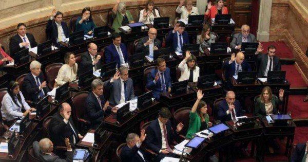 Escándalo: el sueldo de los senadores superará los ,2 millones en noviembre