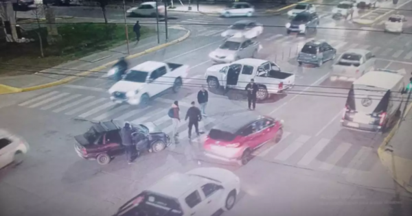 Fuerte choque en el centro: Avenida Argentina y Leloir, una esquina con historial peligroso