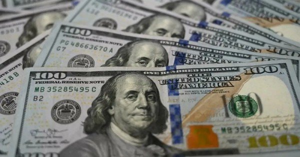 A cuánto cotiza el dólar blue este lunes 4 de agosto