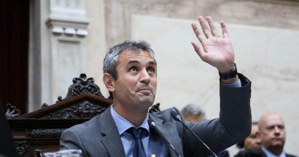 La defensa de Martín Menem a Karina Milei y su primo Lule en medio del escándalo