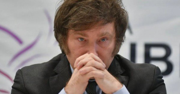 Milei registra su mayor caída de imagen y aumenta el pesimismo económico