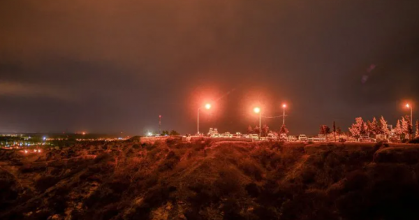 Camioneta en zigzag por el mirador: sancionan a joven que usó una plaza como pista