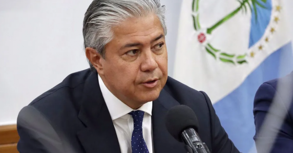 Figueroa llamó a incluir a gobernadores opositores en la mesa política de Milei Figueroa llamó a incluir a gobernadores opositores en la mesa política de Milei