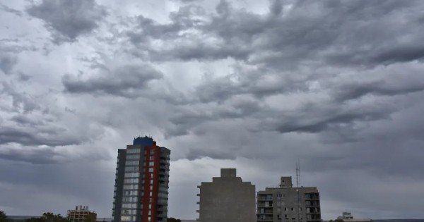 Se espera una jornada con chaparrones y temperaturas cálidas en Río Negro Se espera una jornada con chaparrones y temperaturas cálidas en Río Negro