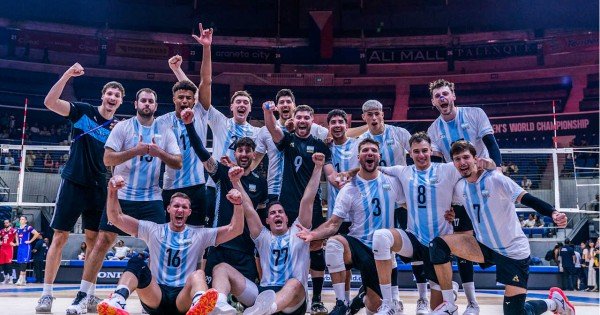 La Selección argentina jugará ante Italia a la madrugada por un lugar en cuartos