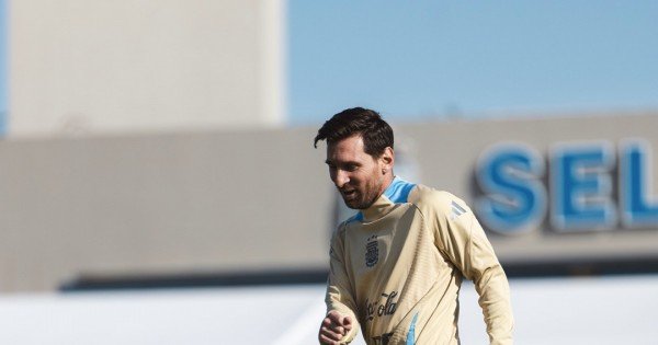 Messi se suma a la Selección para el duelo con Venezuela por Eliminatorias