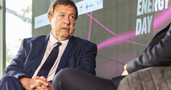 Weretilneck impulsará leyes para blindar proyectos de petróleo y gas por 30 años