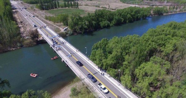 Personal municipal retira los juguetes sexuales del Tercer Puente: continúa el misterio