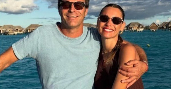 Pampita deslumbra nadando con ballenas en la Polinesia Francesa