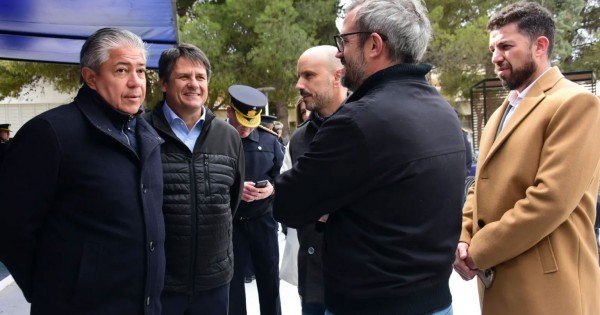 Neuquén ya tiene confirmada su flota de aviones hidrantes para el verano Neuquén ya tiene confirmada su flota de aviones hidrantes para el verano