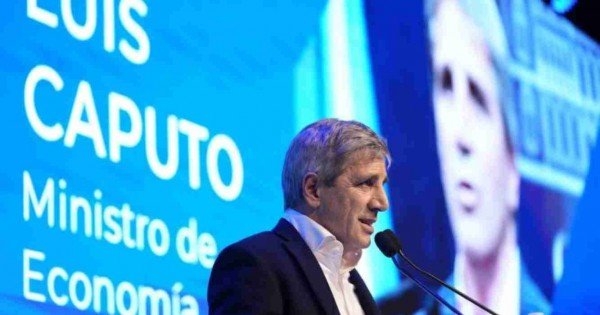 La intervención en el dólar genera interrogantes sobre la estrategia económica La intervención en el dólar genera interrogantes sobre la estrategia económica