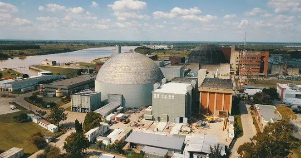 El Gobierno confirmó la privatización parcial de Nucleoeléctrica S.A. dentro de su plan
